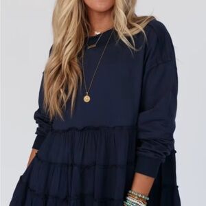 Three Bird Nest tiered black top.